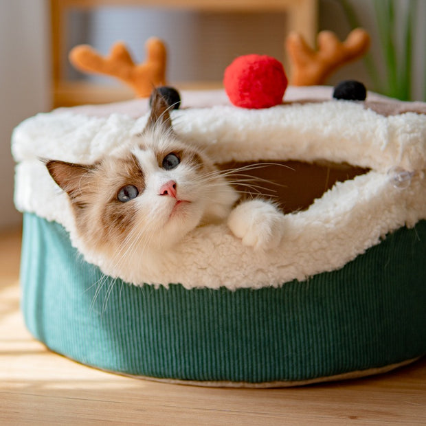 Cat Nest Closed Winter Warm Cat House Removable and Washable Lamb Fleece Cute Winter Cat Nest